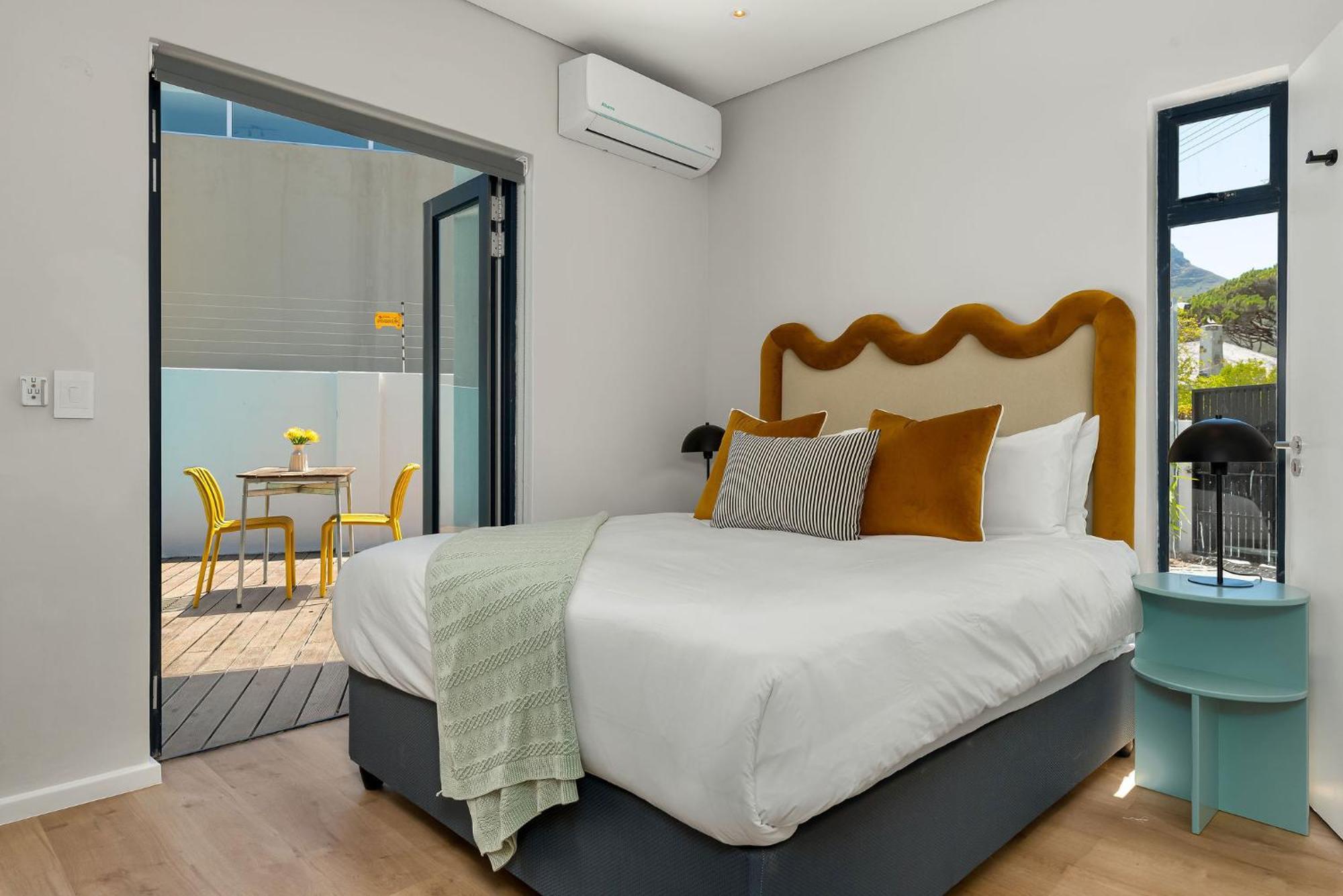 Neighbourgood 1St Crescent Camps Bay Hotel Cape Town Exterior photo